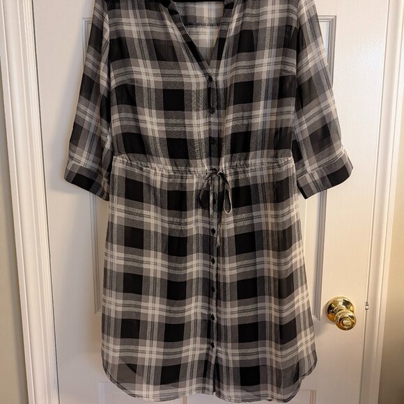 Old Navy Black & Gray Plaid Button-Front Tunic Shirt – Size Large - Picture 3 of 5